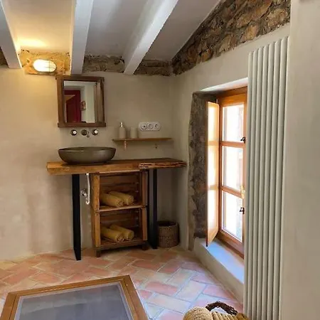 Masia Entre Vinedos Y Mar Holiday home *